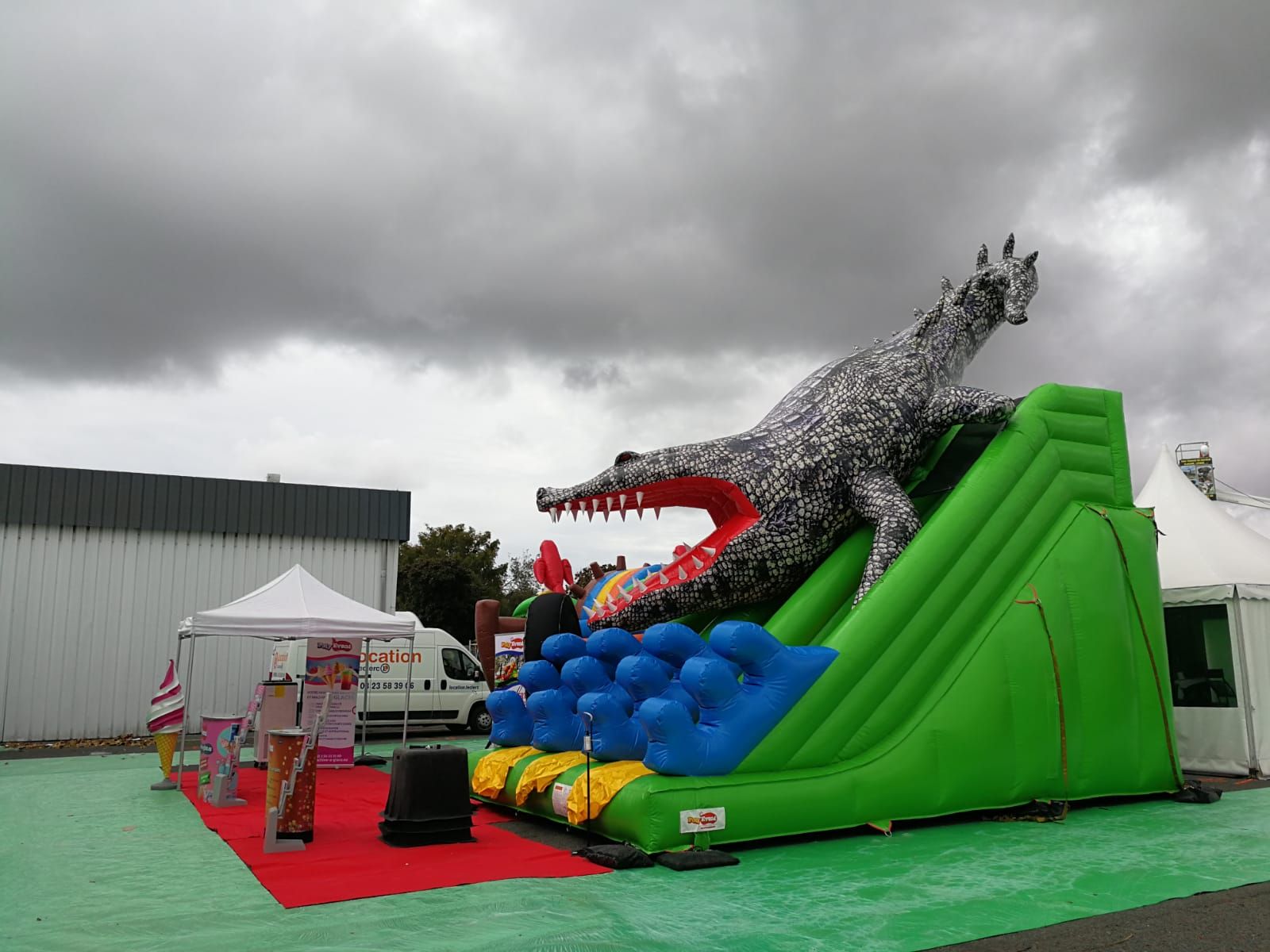 TOBOGGAN GONFLABLE CROCODILE DE 7 METRES